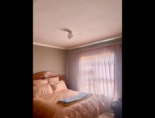 3 BEDROOM HOUSE FOR SALE IN VANDERBIJLPARK CE 4